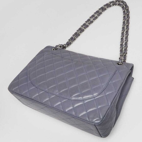 Chanel Purple Quilted Lambskin Leather Classic Maxi Double Flap Bag - Picture 2 of 9